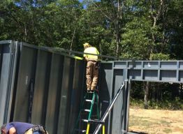 Adjacent panels are braced together at corners