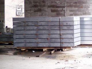 Walls on pallets